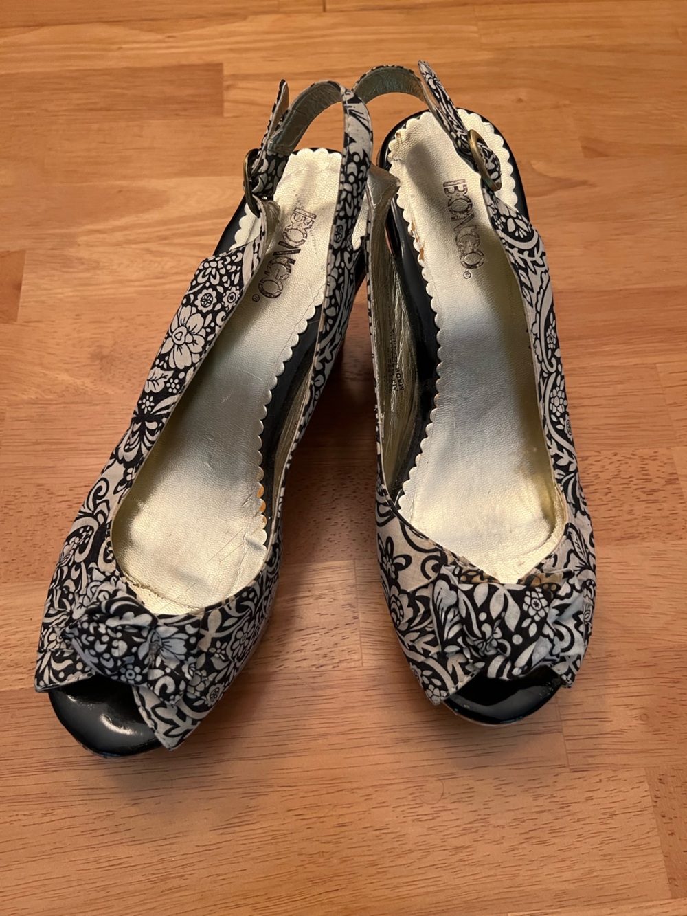 BONGO Black and White Floral Peep-Toe cork sling backs